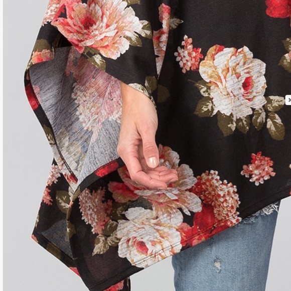 Floral Turtleneck Poncho Sweater Top - Picture 4 of 4